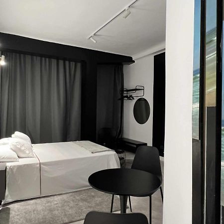 Dama Modern & Luxury Lägenhet Málaga Exteriör bild
